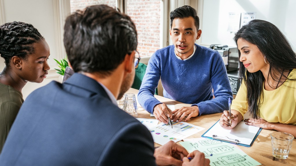 Vincere a lungo termine: Investire in mezzi di comunicazione diversificati